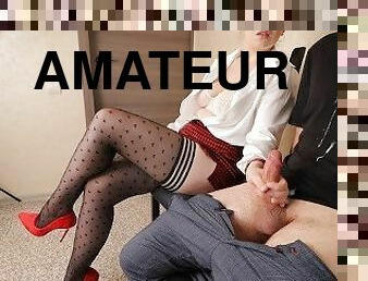 gros-nichons, secrétaire, amateur, ejaculation-sur-le-corps, ados, branlette, pieds, bas, réalité, jambes