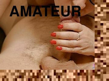 lunettes, amateur, fellation, ejaculation-sur-le-corps, milf, maison, couple, ejaculation, blonde, petite