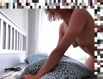 Real Morning Sex Accidentally Caught on Camera - Hot Amateur Ellie Dopamine