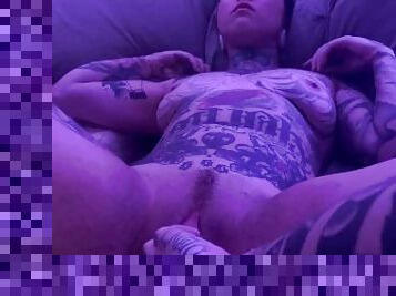 Amateur Tattooed Babe Masturbates and Cums