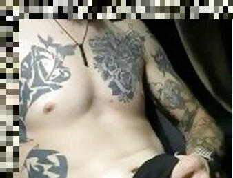 masturbacija, orgazam, auto, trzanje, prljavo, kamera-cum, sami, tetovaže