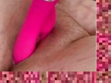 peluda, masturbación, orgasmo, coño-pussy, amateur, madurita-caliente, juguete, pelirroja, a-solas