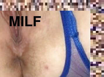 Scottish milf pussy play