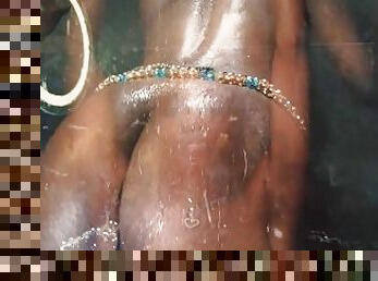 baignade, gros-nichons, masturbation, vieux, orgasme, amateur, ébène, black, jeune-18, plus-agée