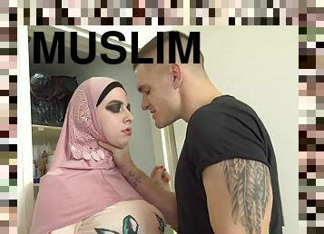 Max Dior & Mia El Camino in Muslim Booty Call At Home - Porncz