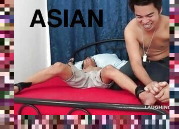 asiatique, amateur, ejaculation-sur-le-corps, gay, bdsm, trio, pieds, fétiche, bondage, minet