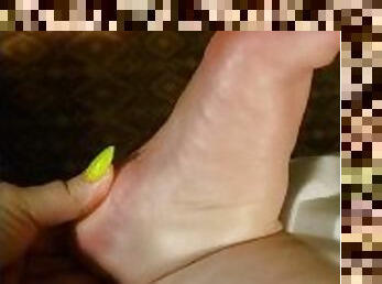 Tiny fat feet getting lotion