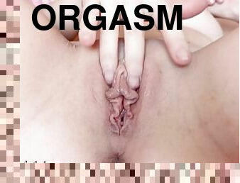clito, masturbation, orgasme, chatte-pussy, doigtage, solo, humide