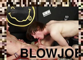 blowjob-seks-dengan-mengisap-penis, homo, teransang, eropa, inggris, mata-uang-euro, homoseks, tato, pengisapan