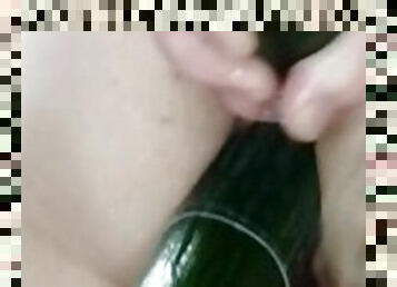 2 cucumbers & a wine bottle stretching my loose bbw + gapepussy and ass!