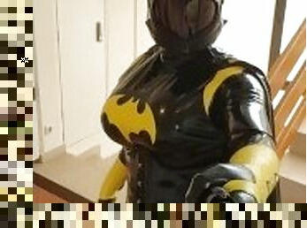 Easter Fetish Meeting 2022 - Batgirl Latex Cosplay Part 2/3 (Fetish only)