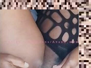 gros-nichons, masturbation, amateur, milf, maman, black, française, point-de-vue, lingerie, mère