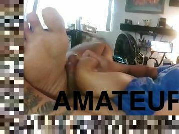 Cumming using foot and disability fat