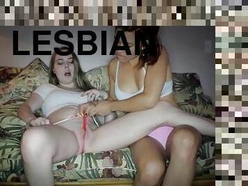 lesbian-lesbian, permainan-jari, kotor, sudut-pandang, celana-dalam-wanita, berambut-pirang, fetish-benda-yang-dapat-meningkatkan-gairah-sex, basah, realitas