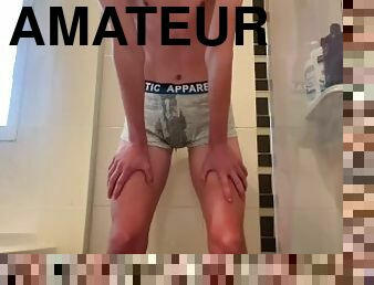 baignade, pisser, amateur, ejaculation-sur-le-corps, ados, ejaculation, fétiche, douche, solo, humide