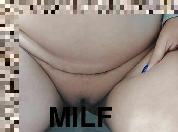 Milf's MORNING PEE