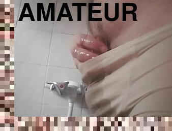 N0vyce66 pisse dans son shorty HOM chair et son gode dans le cul-02