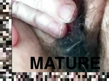 gros-nichons, clito, masturbation, orgasme, amateur, mature, milf, jouet, maman, belle-femme-ronde