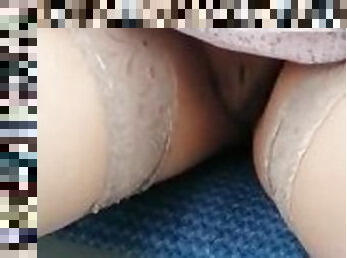 público, coño-pussy, esposa, zorra-slut, bajo-la-falda, bragas, exhibicionista, exhibicionismo