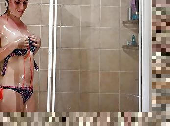 mandi, amatir, pantai, pakaian-dalam-wanita, webcam, mandi-shower, seorang-diri