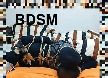 bdsm, strømper, fetish, solo, kvælning, bondage