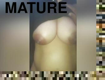 Today Exclusive- Mature Nri Wife Out Door Fucking With Lover