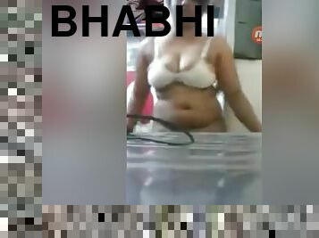 Today Exclusive- Sexy Lankan Bhabhi Showing Her Boobs And Pussy