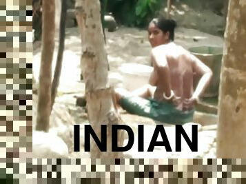 Is Showing Her Boobes While Taking Bath With Indian Aunty