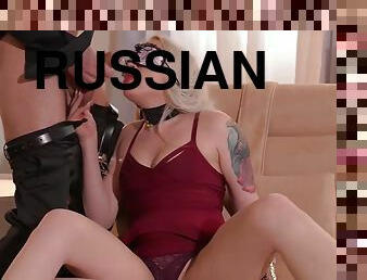 russe, anal, jouet, fellation-profonde, bdsm, doigtage, point-de-vue, sur-le-visage, blonde, lingerie