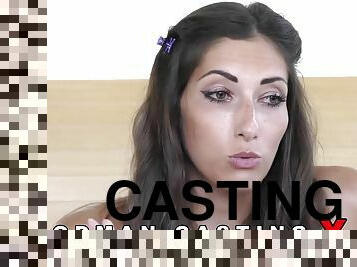 Clea Gaultier Casting