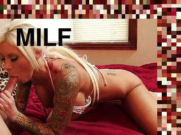 Blonde milf Lolly Ink receives jizz load in her hungry mouth