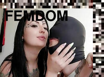 hardcore, bdsm, esclave, butin, baisers, femme-habillée-mec-nu, fétiche, maîtresse, humiliation, domination