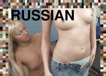 bureau-office, chatte-pussy, russe, maigre, lesbienne, ados, doigtage, blonde