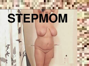 spy cam in my stepmom's bathroom