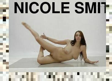 Nicole Smith bend over naked