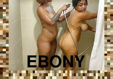 negra-ebony, lesbiana, latino, negra