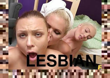 Lesbian teens share Kathy Anderson in 3some