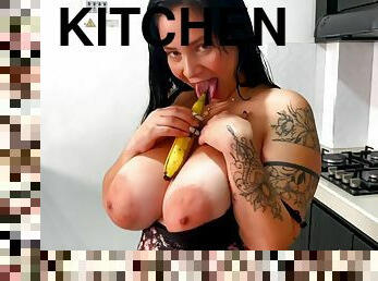 Kim Velez: Kitchen Wet Dreams - Sbbws