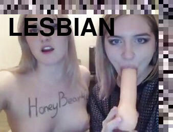 blonde and brunette lesbian camgirl babe share blowjob - Bbw