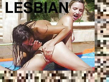 ulkotiloissa, pillu-pussy, lesbo-lesbian, suuteleminen, nuori-18, märkä