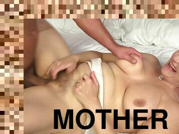 tetas-grandes, peluda, esposa, maduro, madurita-caliente, estrella-del-porno, ama-de-casa, lencería, madre, vagina