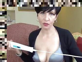 Horny MILF Wanna Play With Vibrator