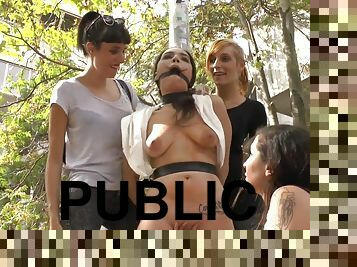 en-plein-air, public, babes, hardcore, bdsm, cam, sexe-de-groupe, voyeur, esclave, pute