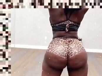 Phat Booty Chocolate Ebony Workout And Twerk - Homemade Sex