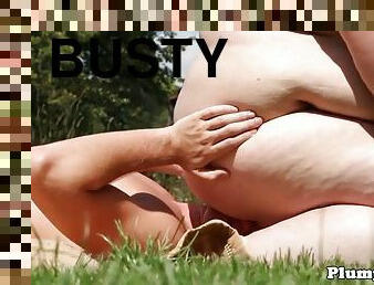 Busty ssbbw queening her masseur