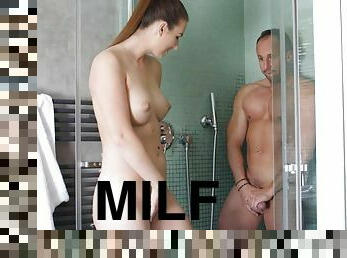 Rimjob after shower: Tenant has no money and she decides to delay rent by asslicking - Jenifer jane