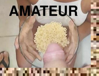 amateur, ejaculation-sur-le-corps, maison, couple, hirondelle, esclave, salope, fille, toilette, coquine