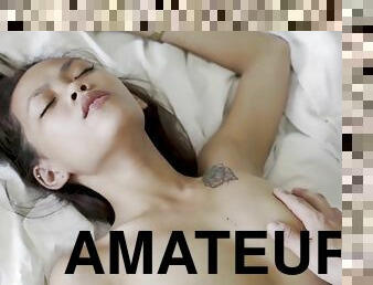 asiatique, gros-nichons, levrette, amateur, fellation, ejaculation-sur-le-corps, énorme-bite, hardcore, naturel, par-voie-orale