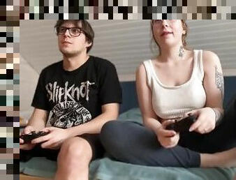 Lost to a blonde in mortal kombat and licked her pussy