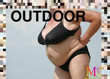 Huge Knockers Phat Arse - BBW outdoor video